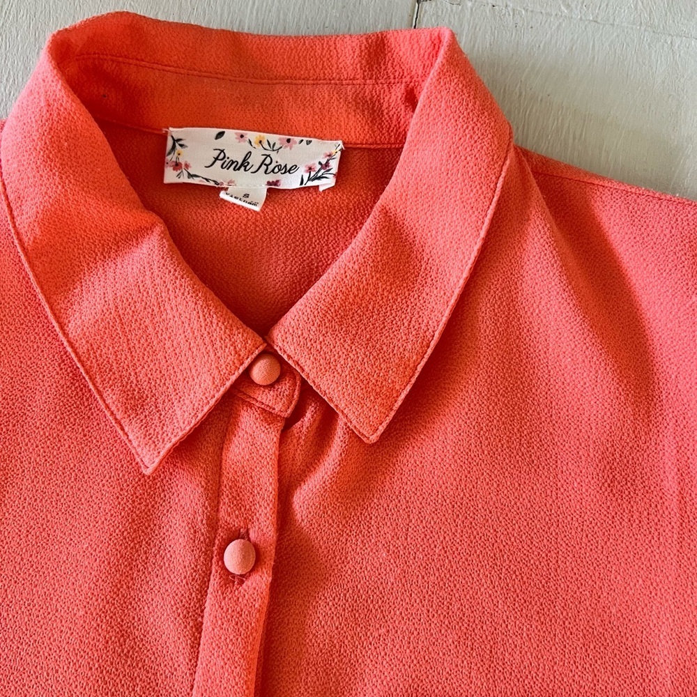 Pink Rose Coral Tie Front Button Up Blouse Short Sleeve Collared Top Size Small - Picture 2 of 5